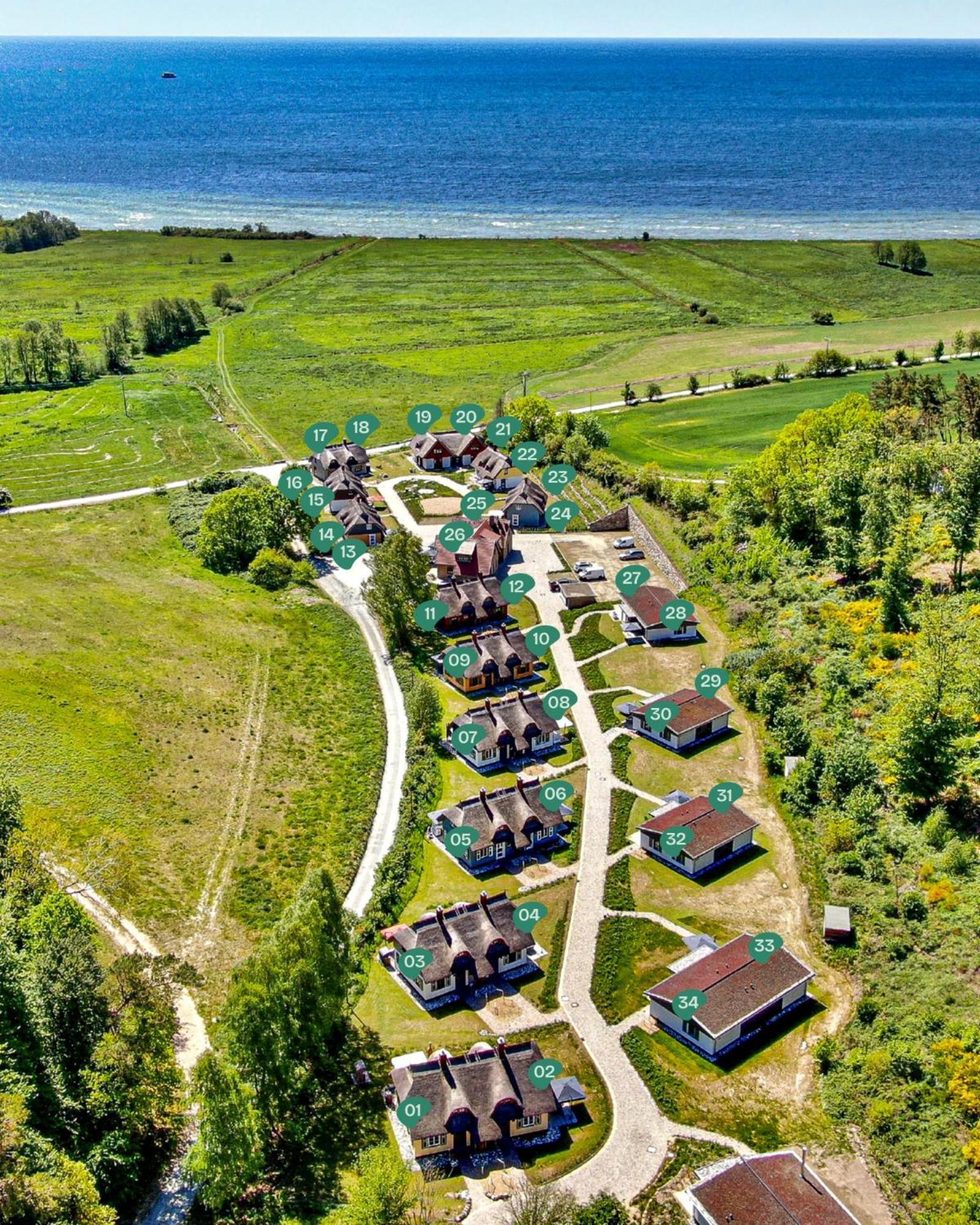 Ferienhaus Strandflieder 05 Feriendorf Klein Stresow Ruegen By Ruyastay Putbus Exteriér fotografie