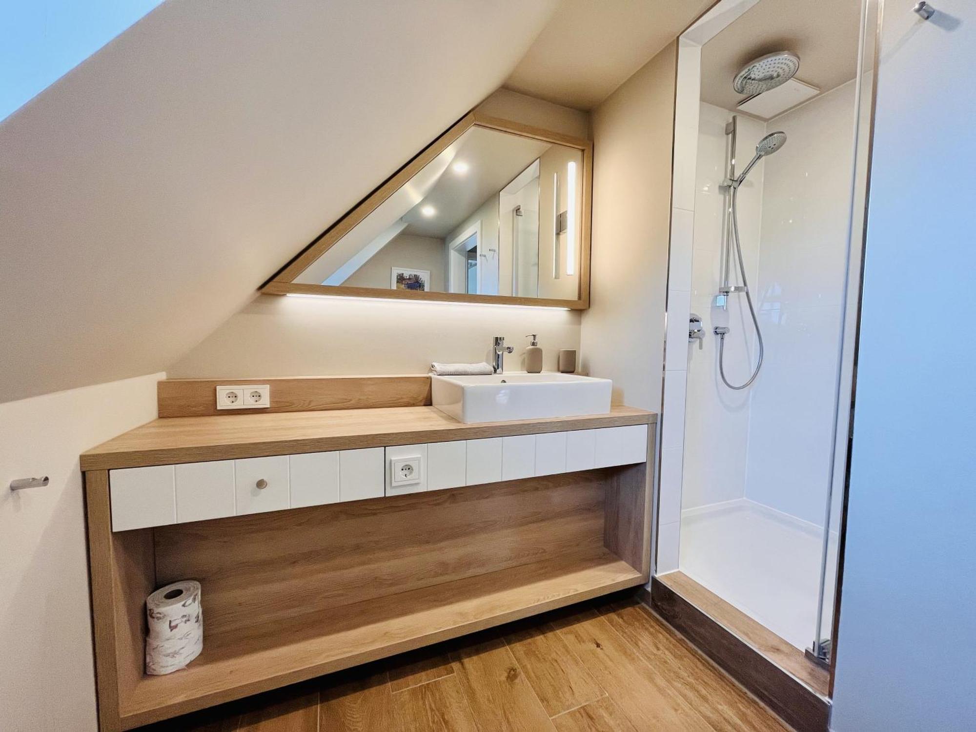 Ferienhaus Strandflieder 05 Feriendorf Klein Stresow Ruegen By Ruyastay Putbus Exteriér fotografie